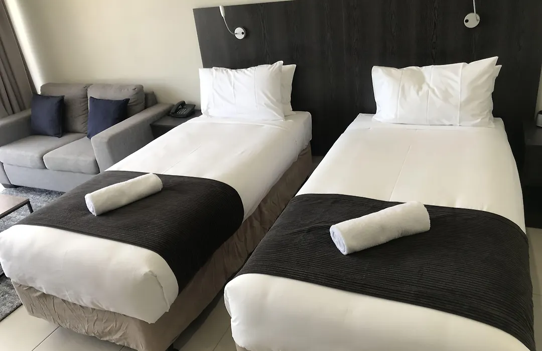 Alivio Hotel Cairns-1
